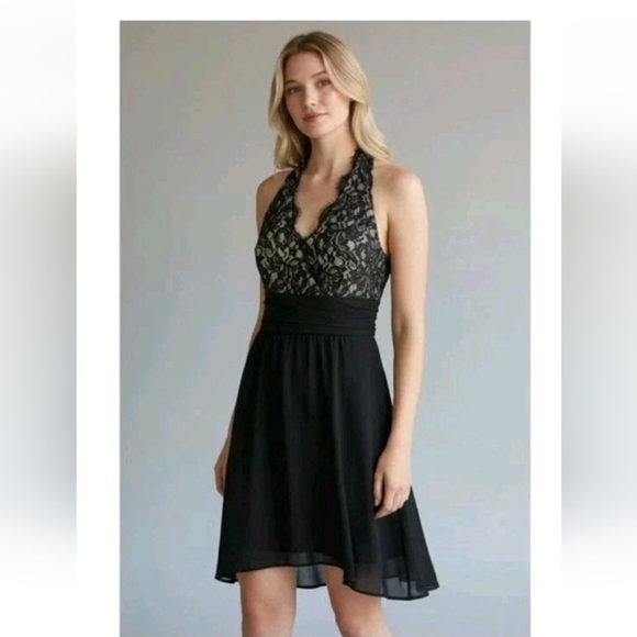White House Black Market Dresses & Skirts - White House Black Market Black Lace Halter Neck Dress Women's Size 4 Cocktail